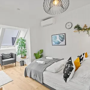 Near Klinik Floridsdorf - 3 Min To Supermarket And Pharmacy - On-site Parking For 19,90 Eur Апартаменты